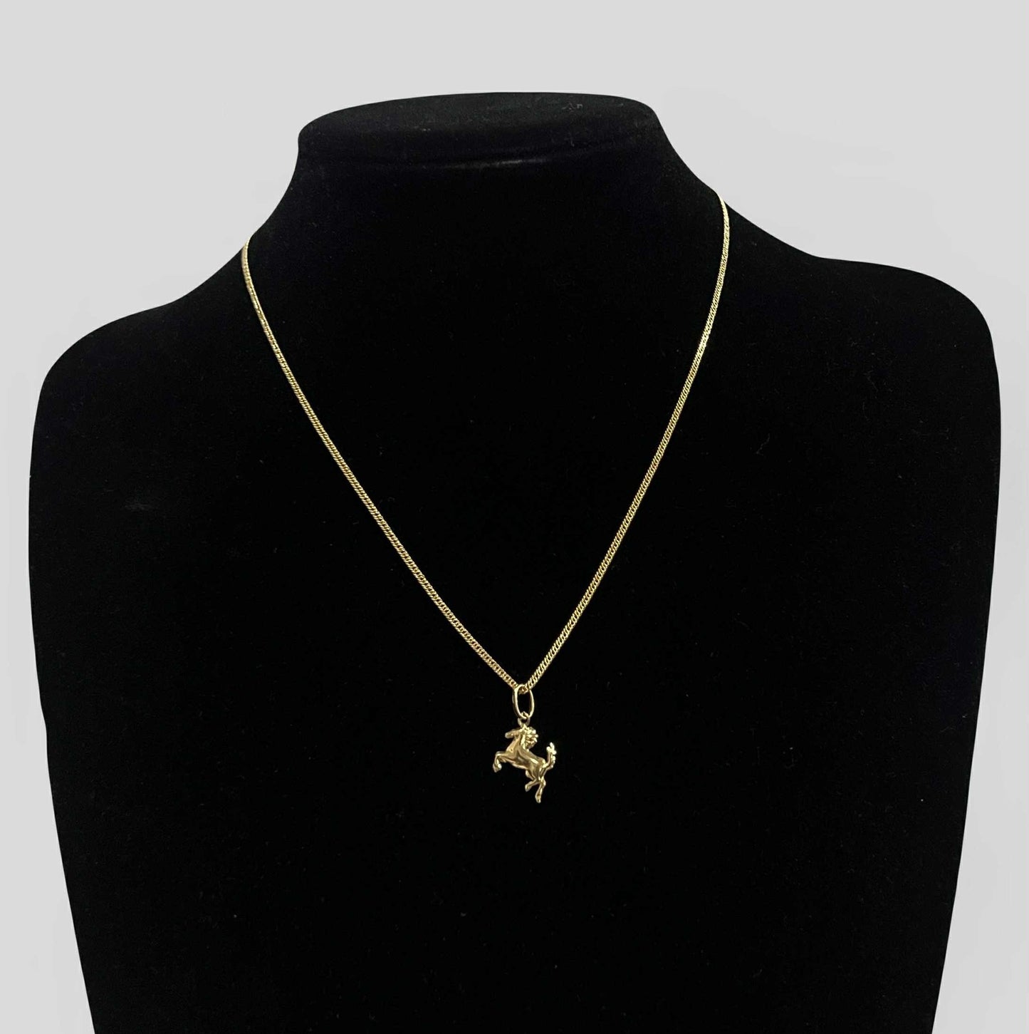 WG03796 N 18k Saudi Gold Necklace 17.5" 2.21g
