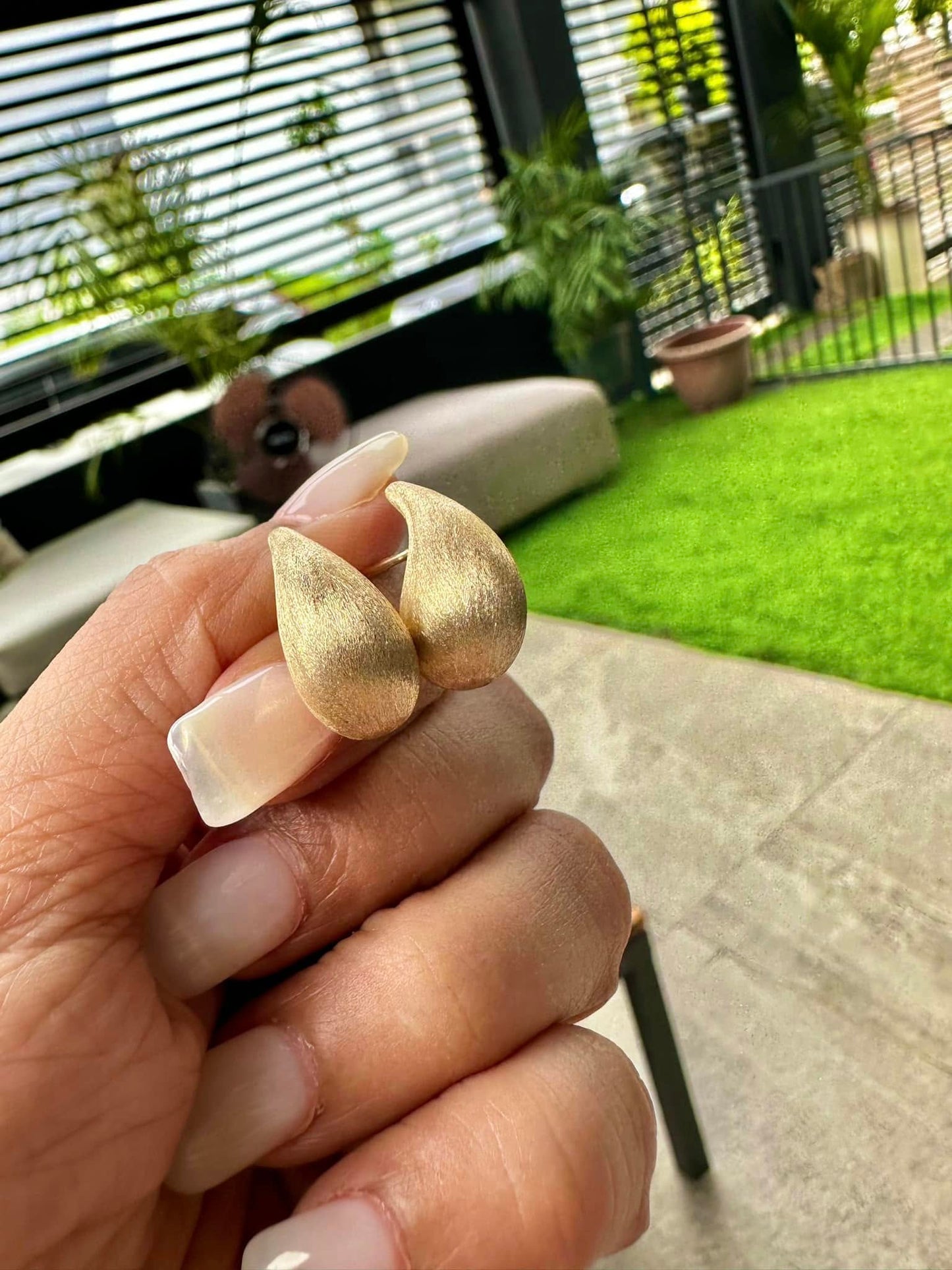 WG02992 E, 18k Saudi Gold Earrings – 3.26 grams