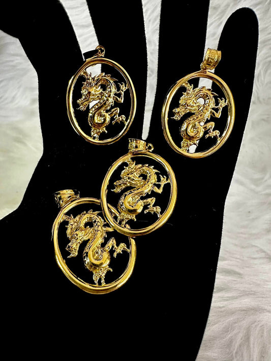 WG02733 P4, 18k Saudi Gold Pendant – 1.28 grams