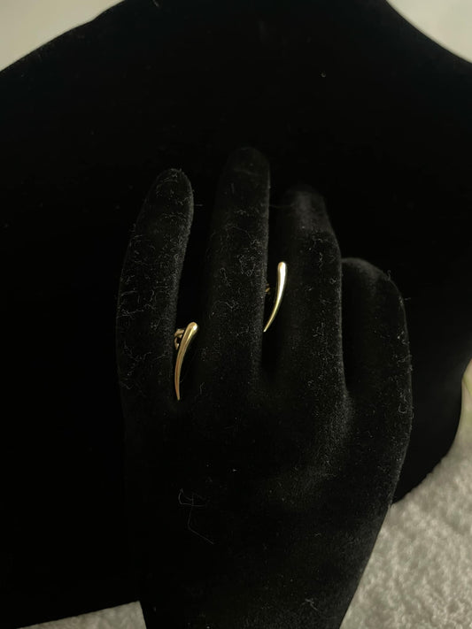 18k Saudi Gold Earrings – 1.15 grams