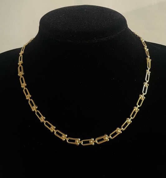 WG03684 18k Saudi Gold Necklace - 18" 5.95g
