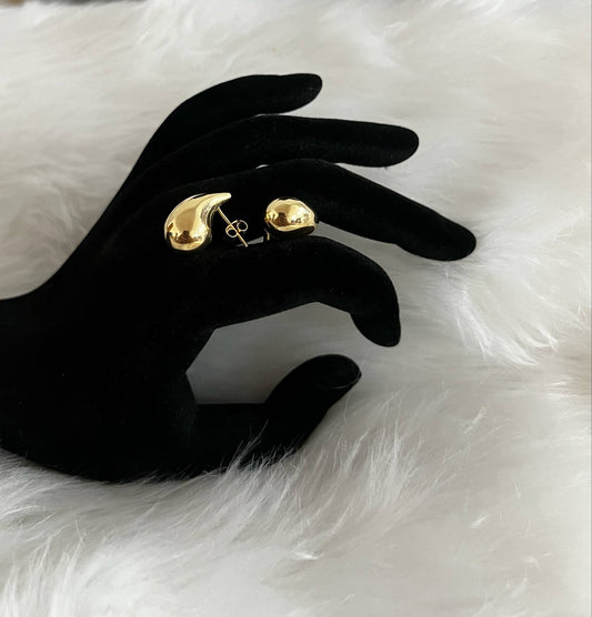 WG003547 18k Saudi Gold Earrings 3.06g