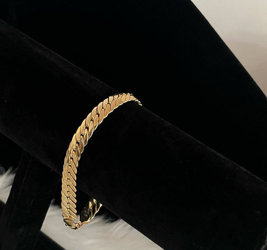 WG003545 18k Saudi Gold Bracelet - 8" 6.11g