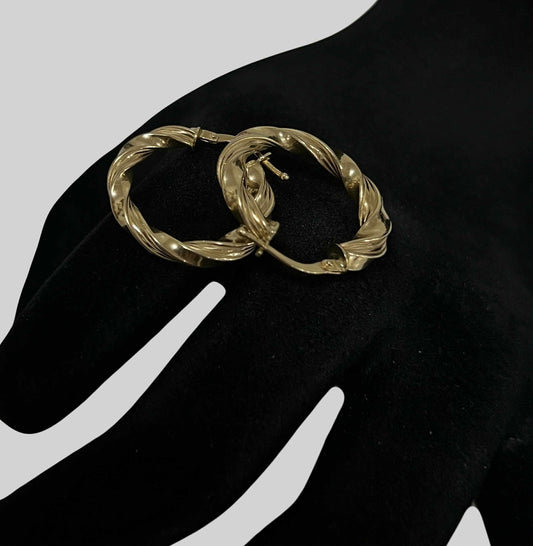 CM00041 E 18k Saudi Gold Earring 2.53g