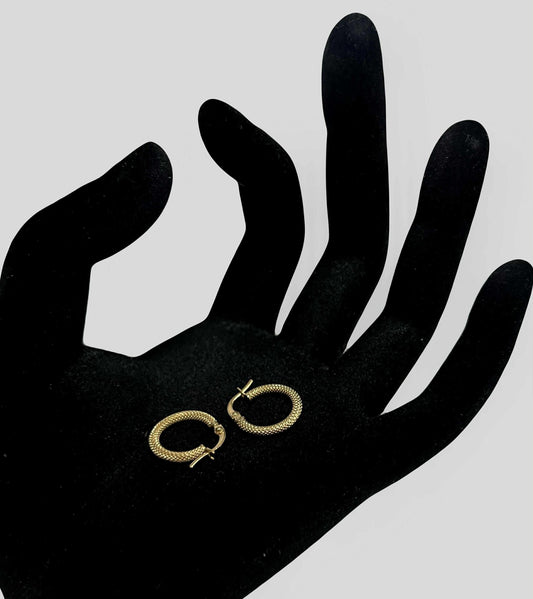 CM00056 E 18k Saudi Gold Earrings .94g