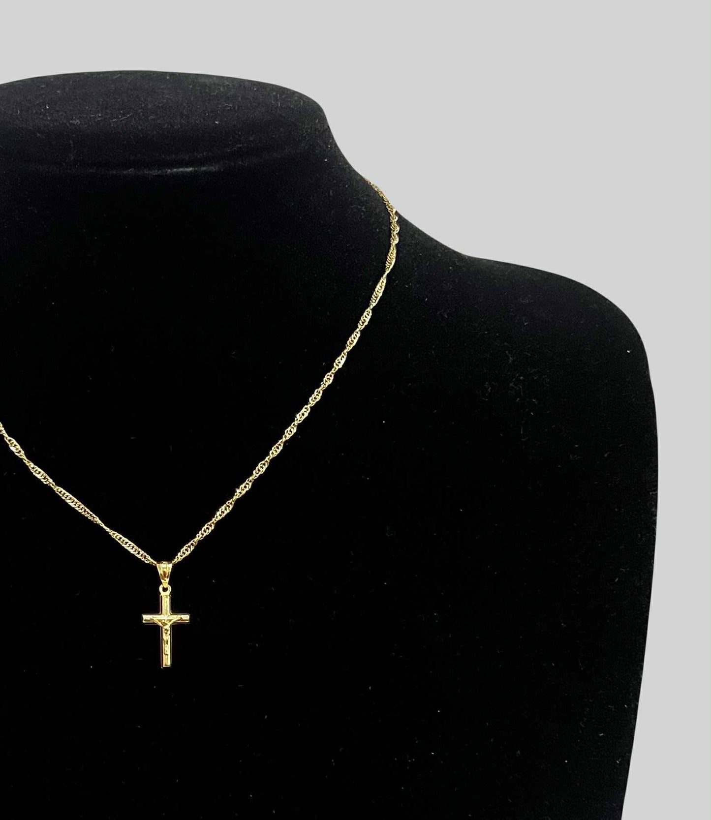 CM00079 N 18k Saudi Gold Necklace 15.5" 1.31g