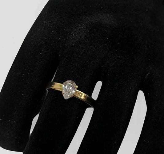 CM00086 R 18k Saudi Gold Ring s. 8 .86g