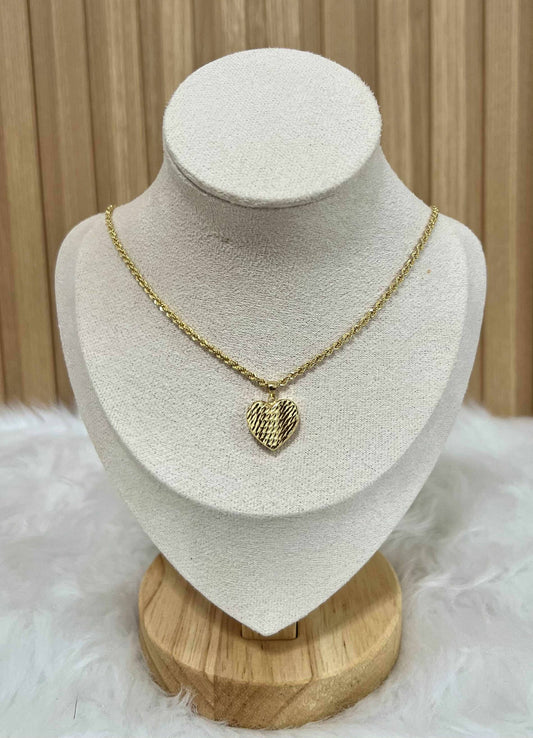 CM00091 Necklace 18k Saudi Gold  20" 4.23g