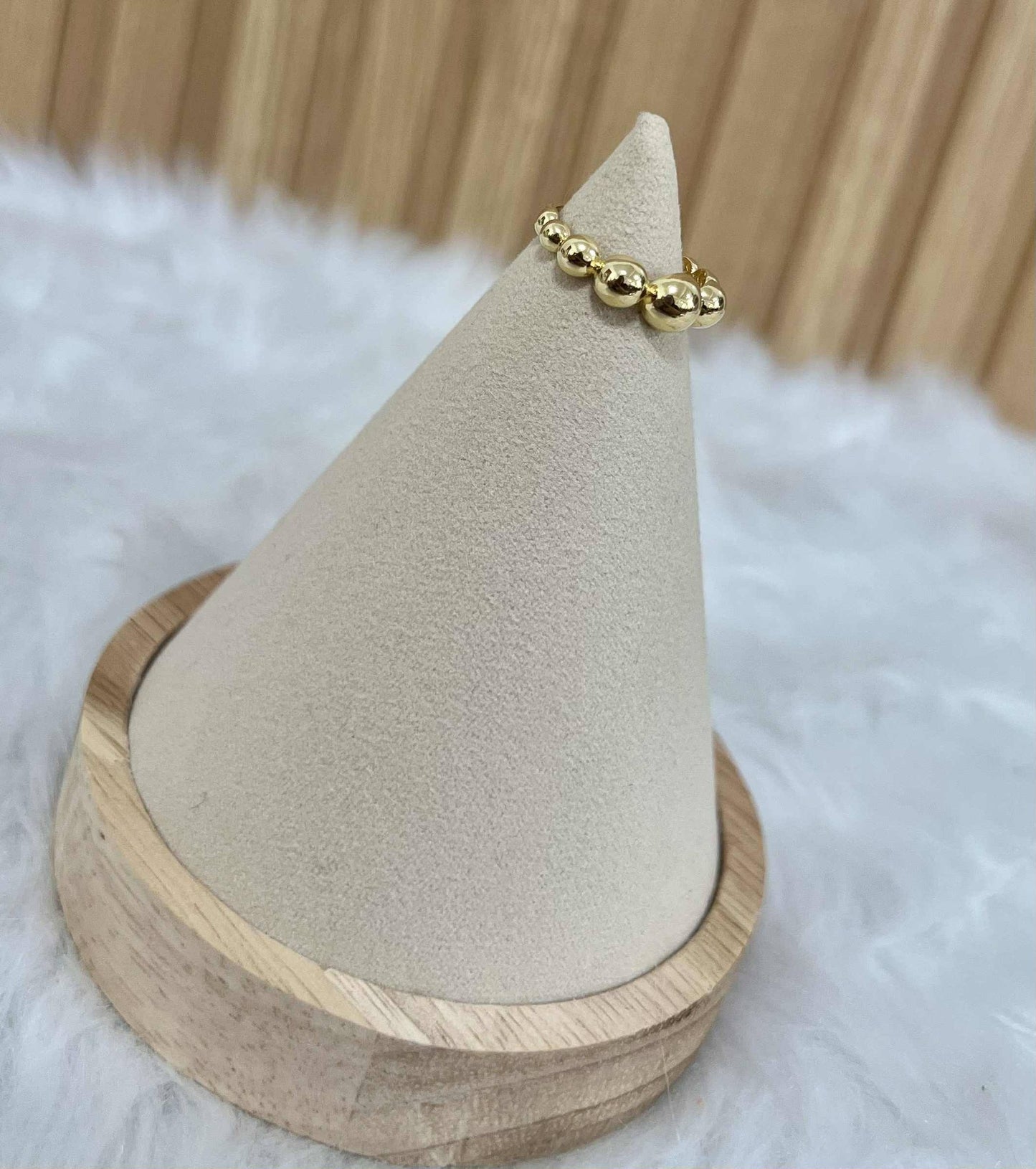 CM00109 Ring 18k Saudi Gold  s 7.5 1.72g