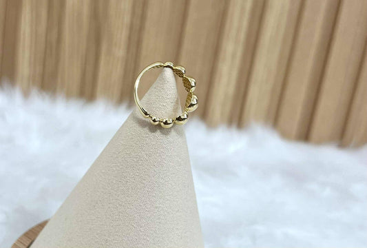 CM00103 Ring 18k Saudi Gold  s 7.5 1.70g