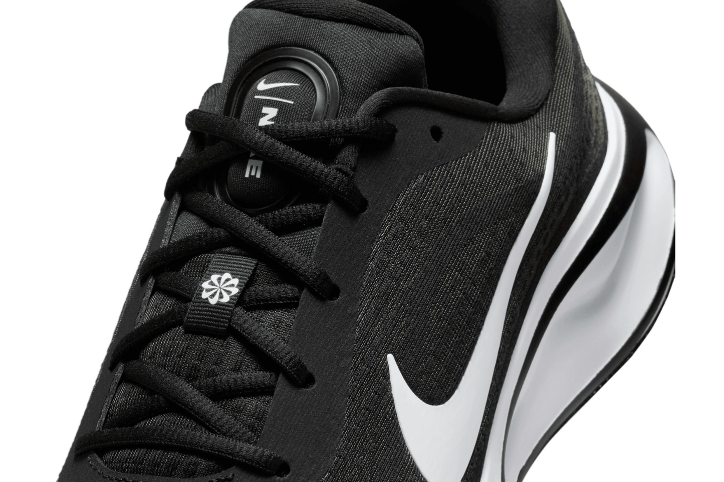 Nike Journey Run (Black/White) Size 10