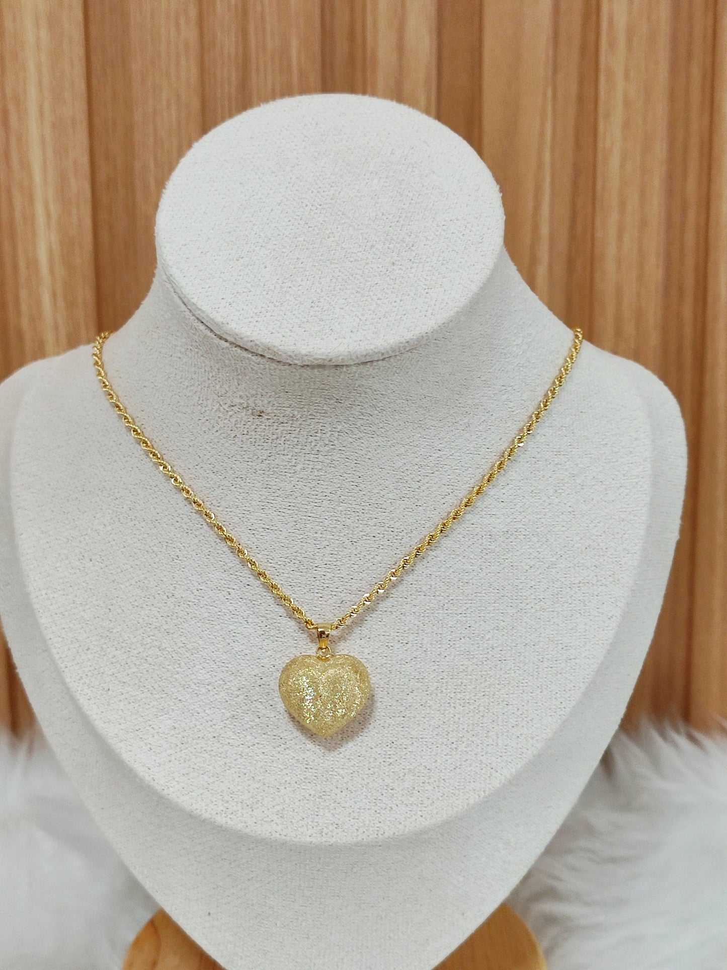 WG003808 Necklace 18k Saudi Gold 21.5" 4.04g