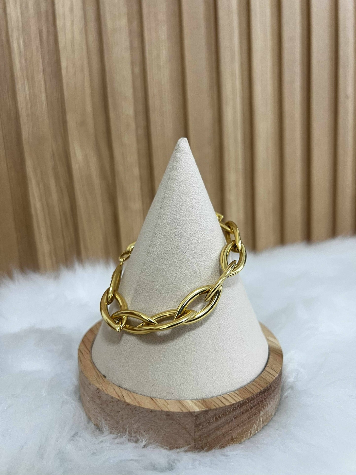 WG003825 Bracelet 18k Saudi Gold 7" 8.51g