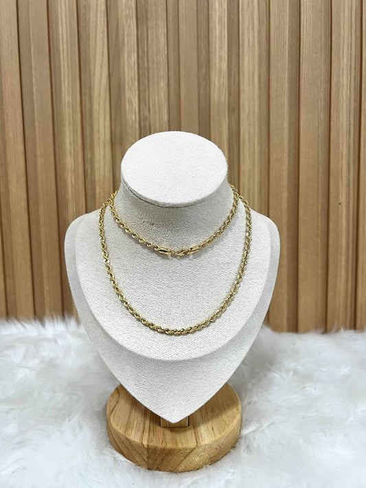 WG003840 Necklace 18k Saudi Gold  22" 7.15g