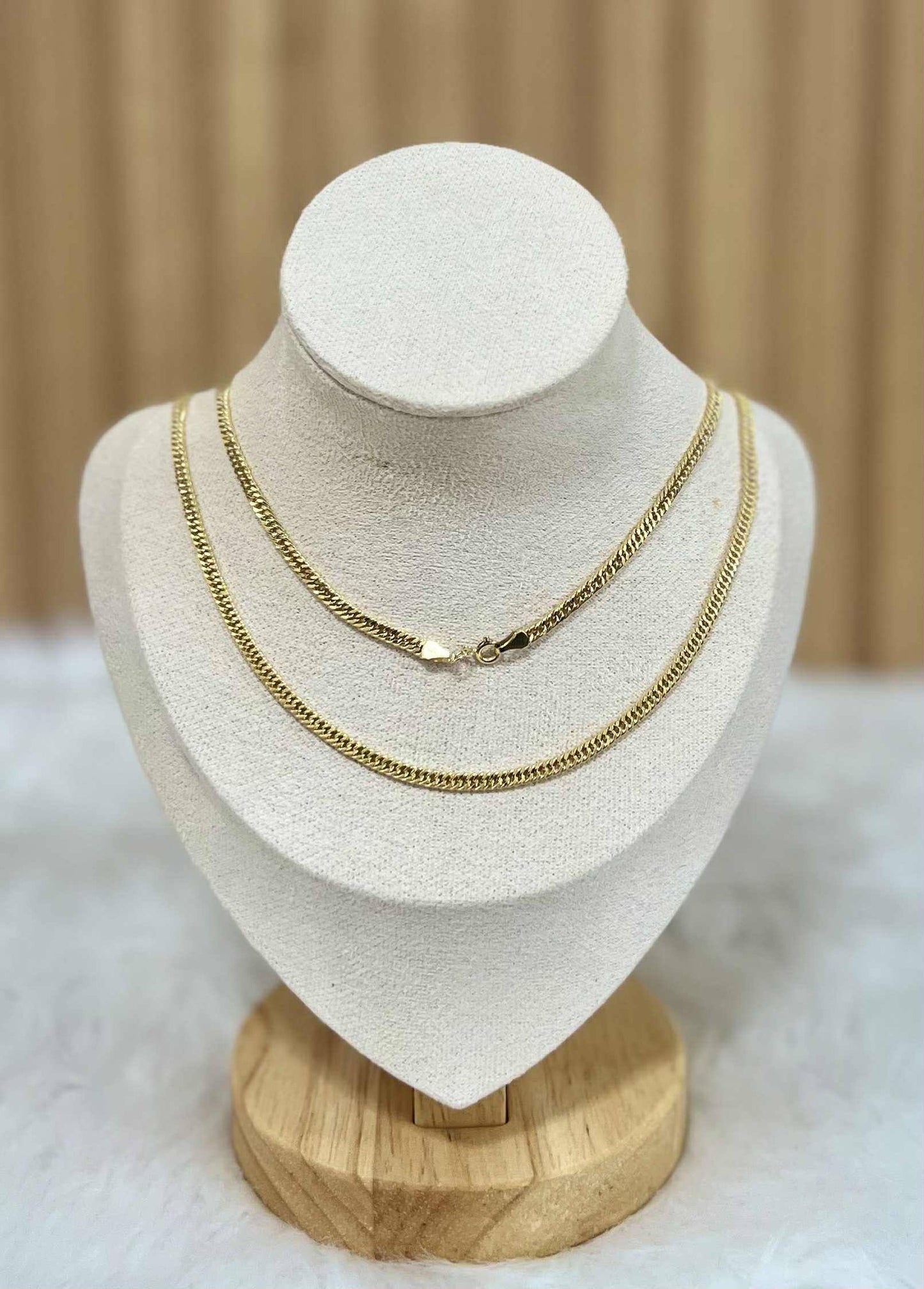 WG003848 Necklace 18k Saudi Gold  22" 6.83g