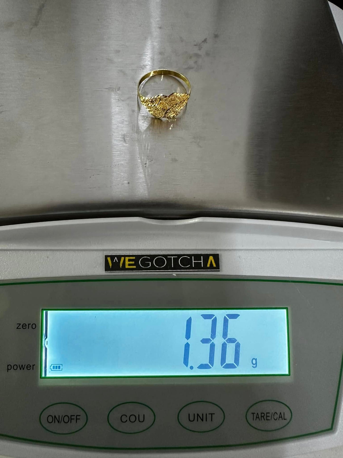 WG02352 R,18k Saudi Gold Ring – 1.36 grams