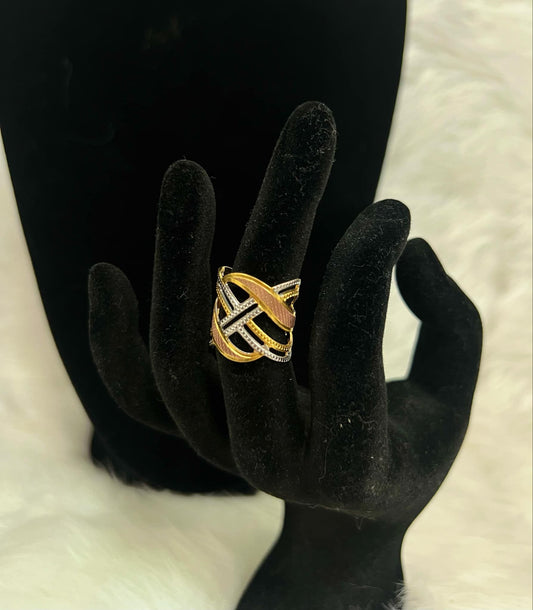 WG03252 21k Saudi Gold Ring – 4.74 grams