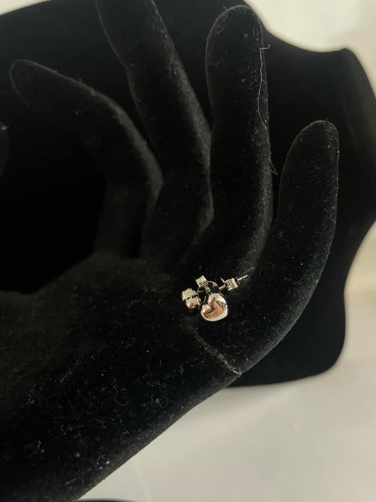 WG03441 E, 18k Saudi Gold Earrings – 1.15 grams