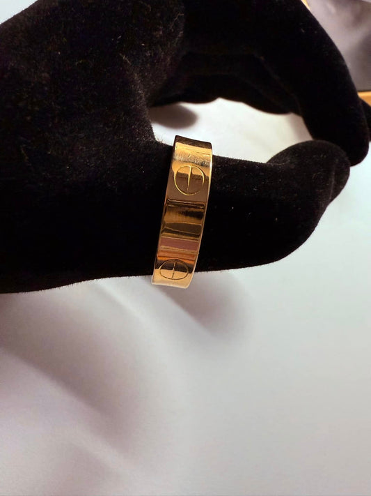 WG03448 R, 18k Saudi Gold Ring – 2.87 grams