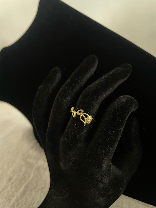 WG03487 R, 18k Saudi Gold Ring – 1.03 grams