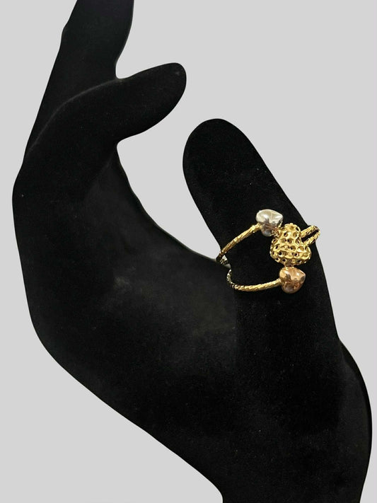 WG03583 R 18k Saudi Gold Ring s. 7 1.37g