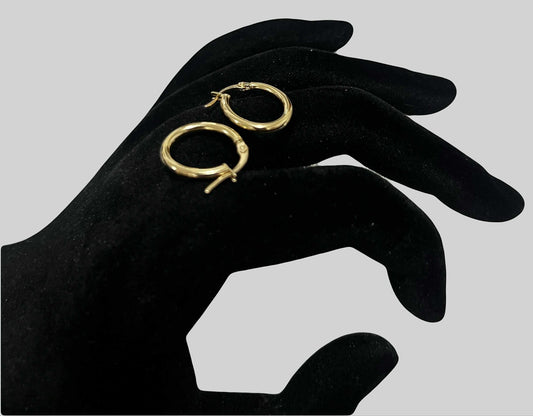 WG03593 E 18k Saudi Gold Earrings .95g