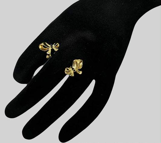 WG03747 E 18k Saudi Gold Earrings 1.64g