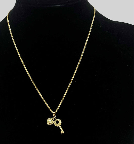 WG03756 N 18k Saudi Gold Necklace 18" 2.67g